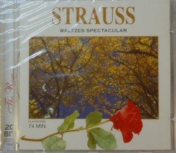 St. Petersburger Kammerorchester - STRAUSS Waltzes...